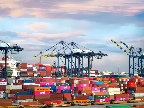 安時達(dá)中東貨代，美國關(guān)稅暴增104%！中東外貿(mào)出口新藍(lán)海？