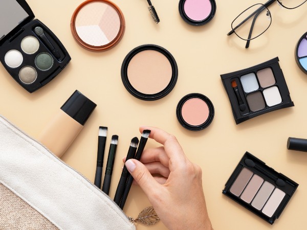 安時達(dá)沙特雙清，化妝品出口沙特清關(guān)文件清單有什么？