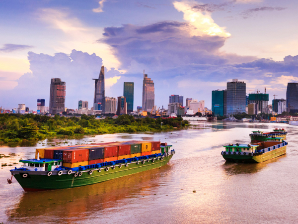 安時達中東跨境物流，什么貨走海運比較好？